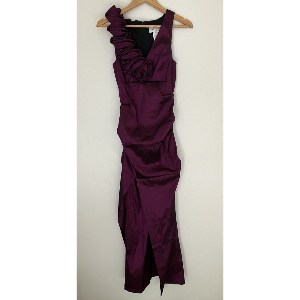 Betsy & Adam Deep Plum Gown With Side Slit Size 8 90's Y2K Prom Gown